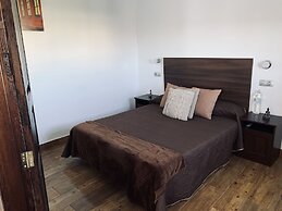 Valtisya House Pool & Airport