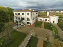 Relais Villa Scarfantoni B&B