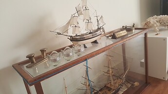 Captain's Luxury Suite