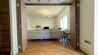 Captain's Luxury Suite