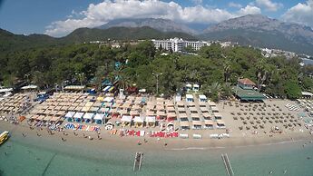 Hubble Bubble Suit Hotel