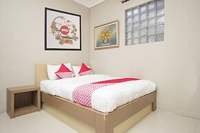 Super OYO Collection O 1061 Aliya Homestay