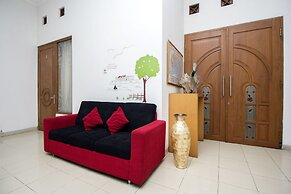 Super OYO Collection O 1061 Aliya Homestay