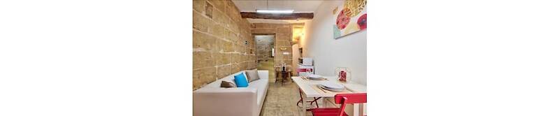 Vallettastay Augustinian