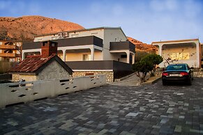 Apartments Dalmatinka Metajna Novalja