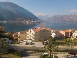 Lux Apartment Goodness