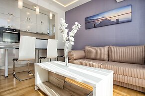 Lux Apartment Goodness