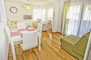 Lux Apartment Goodness