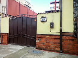 Apartment on Atskuri Str