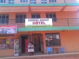 Georgies Harvest Motel