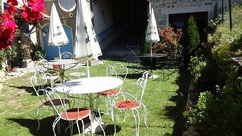 Le Relais De Rochepaule