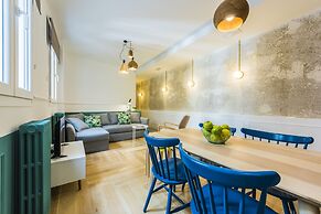 Be Mate Gran Vía Suites