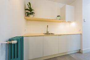 Be Mate Gran Vía Suites