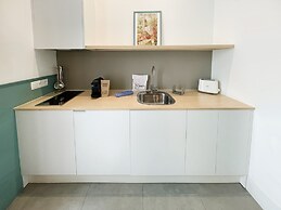 Be Mate Gran Vía Suites