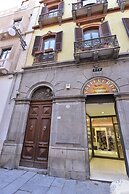 IzzHome City Center Cozy