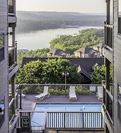 Treehouse Condo Lake Resort