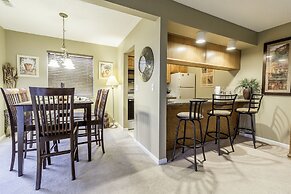 Treehouse Condo Lake Resort