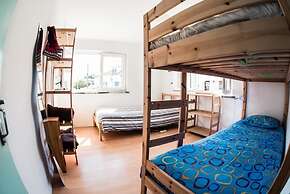 Native Surfhouse - Hostel