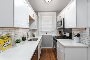 Central Garden Getaways Corp Rentals by NamaStay