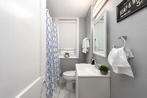 Central Garden Getaways Corp Rentals by NamaStay