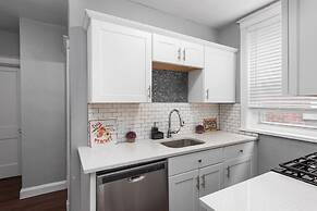 Central Garden Getaways Corp Rentals by NamaStay