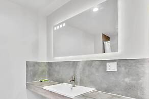 Exclusivo Inn & Suites