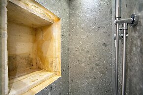 Ad Maiora - Desing Rooms