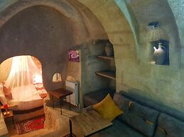 Cronos Cappadocia Cave Hotel