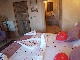 Cronos Cappadocia Cave Hotel