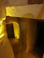 Cronos Cappadocia Cave Hotel