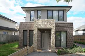 Comfort House near Box Hill