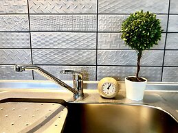 A8 Haneda Maison Philippe Omori 801