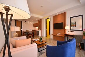 The Crown Residences at Harbour Springs