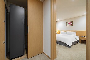 Hotel Biz Inn