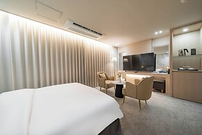 Hotel Biz Inn