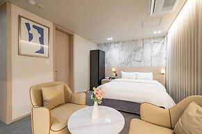 Hotel Biz Inn
