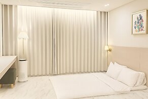 Hotel Biz Inn