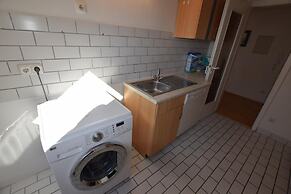 Tolstov-Hotels Generous 3 Room Apartment