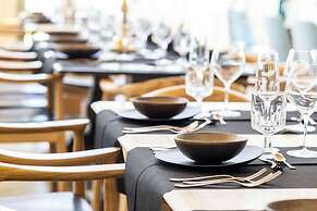 Elysian Luxury Hotel & Spa