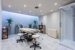 Elysian Luxury Hotel & Spa