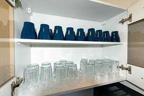 Old Town Large 3 Room Maisonette