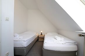 Old Town Large 3 Room Maisonette