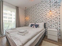 City Center - Dluga Grobla by Apartmore