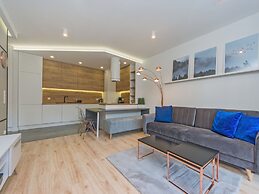 City Center - Dluga Grobla by Apartmore