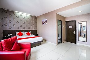 Hotel Grand Kartika