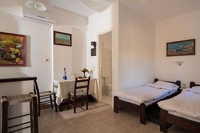 Margarita Apartments