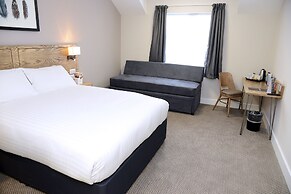Paisley Pear, Brackley by Marston's Inns
