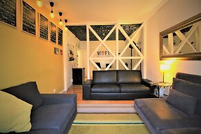 We Love F Tourists: Hostel