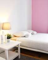 We Love F Tourists: Hostel