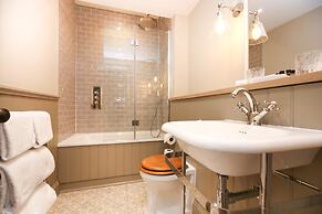 Beadnell Towers Hotel